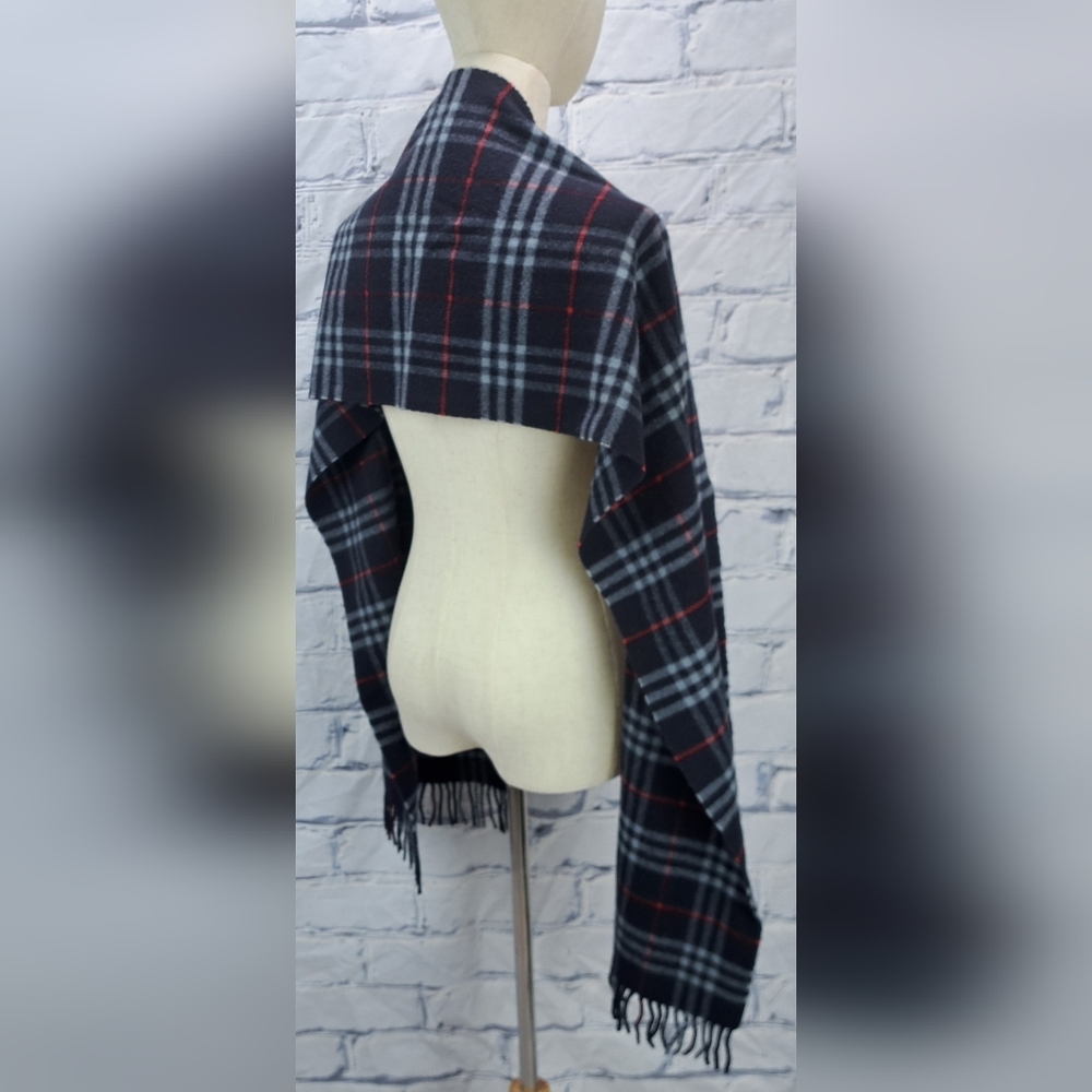 Burberry Vintage Scarf Nova Check 100% Cashmere Wool Scotland Navy Y2K 72" x 12" - Picture 4 of 13